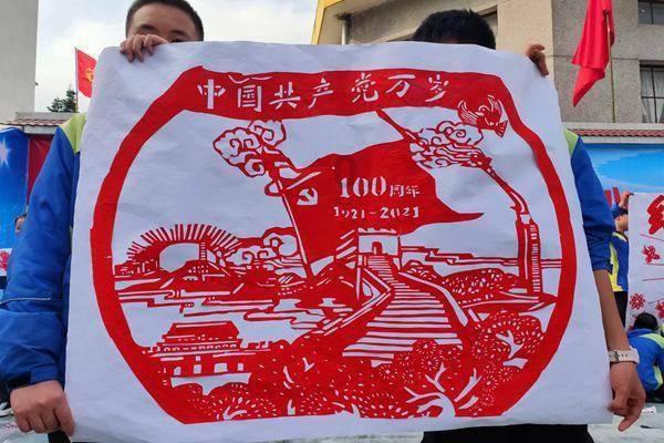 初中毕业学电子商务出去好找工作吗？